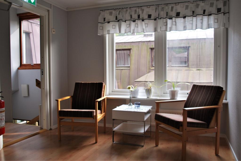 Hotel Hellidens Slott Tidaholm Esterno foto